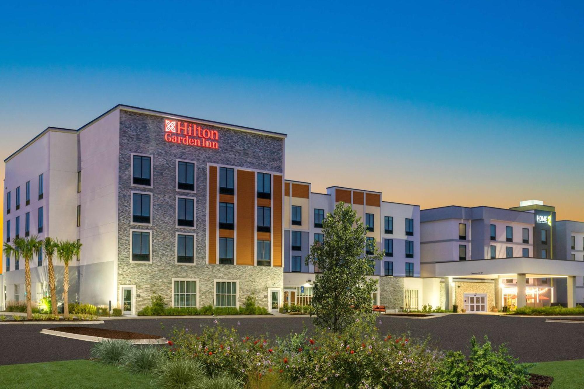 Home2 Suites By Hilton Brunswick Exterior photo